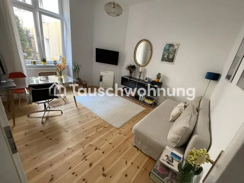 Tauschwohnung: Renovierter 2 Zi. Altbau im Helmholtzkiez (Prenzlauer Berg) — photo 1